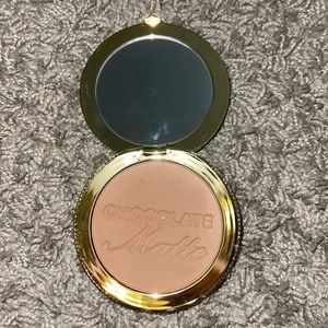 Too faced bronzer